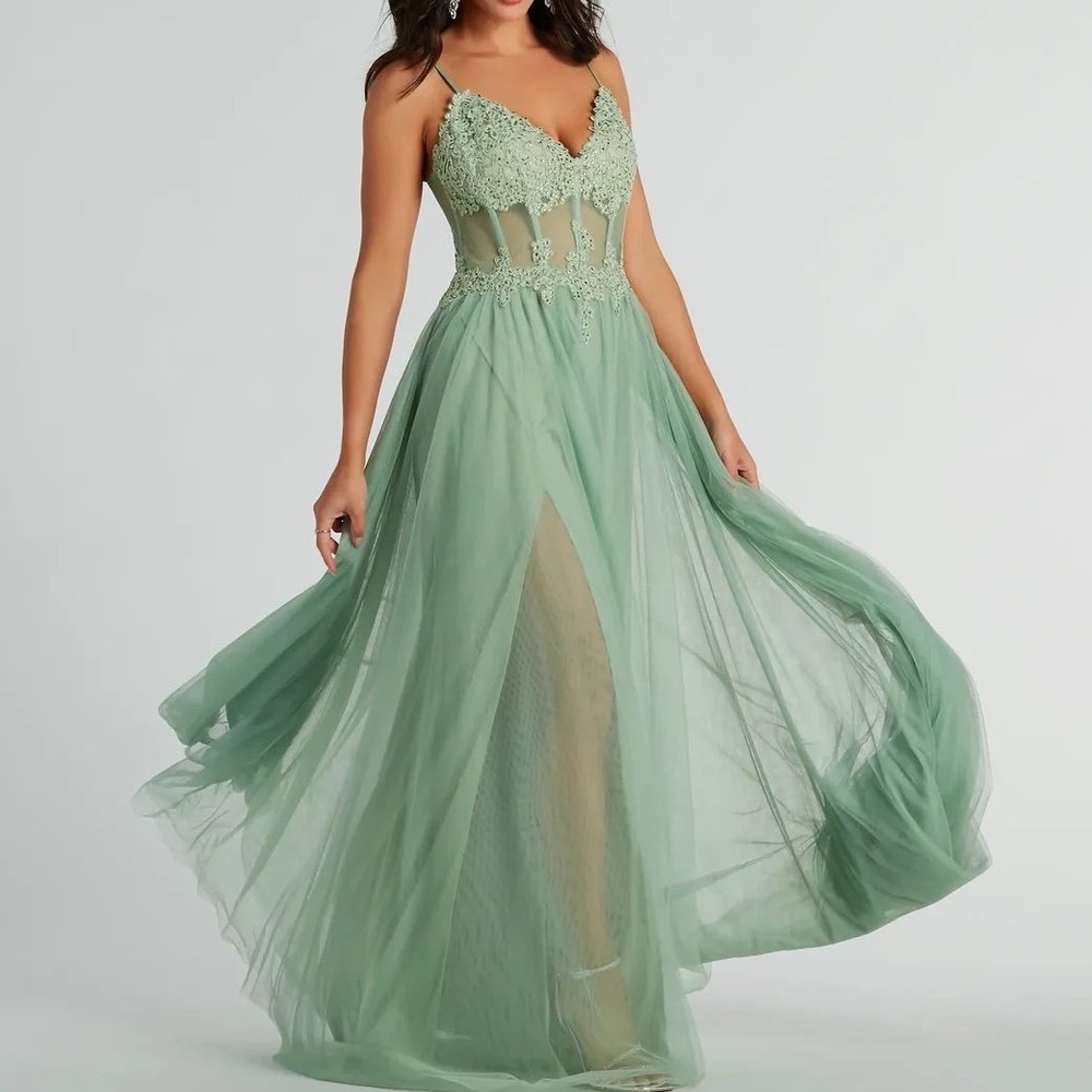 Windsor Womens Fatima Sage Green Embroidered Tulle Fairycore Prom Gown Dress 7/8